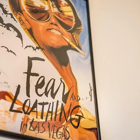 Hello Downtown - Movie 아파트 부다페스트