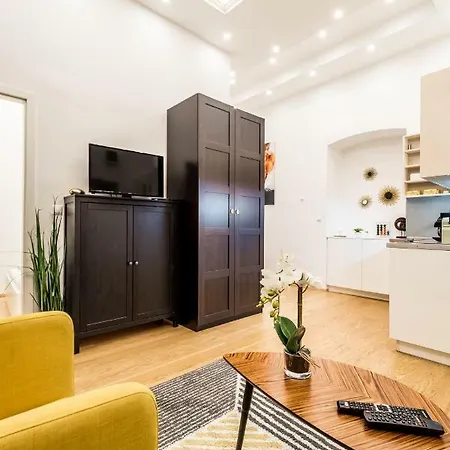 Hello Downtown - Movie