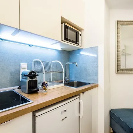 Hello Downtown - Movie *