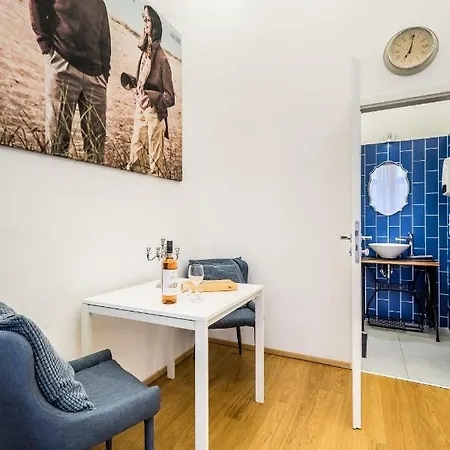 아파트 Hello Downtown - Movie 부다페스트