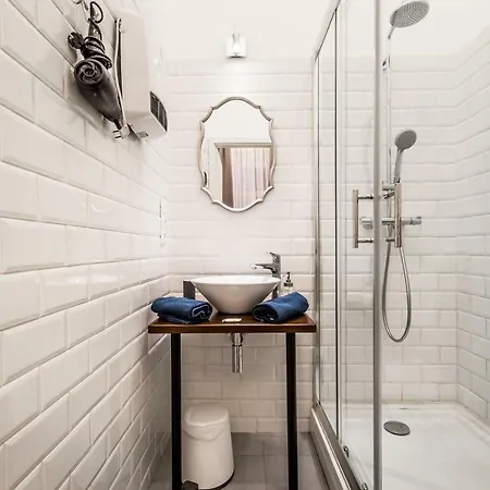 Hello Downtown - Movie 아파트