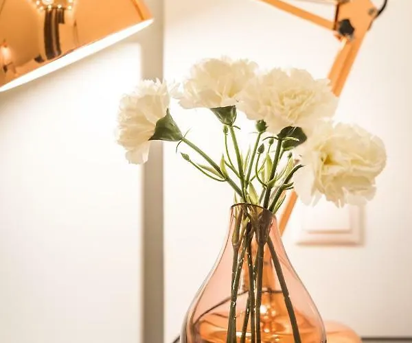 Hello Downtown - Movie Апартаменты *