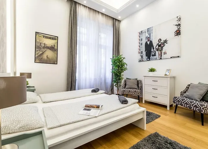 Hello Downtown - Movie *