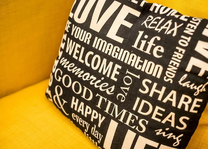 Hello Downtown - Movie *