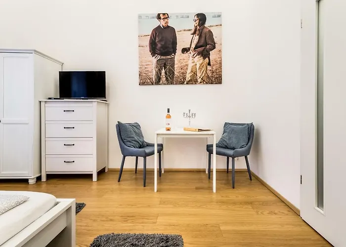 Hello Downtown - Movie *