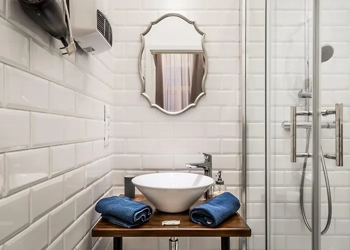 Hello Downtown - Movie Апартаменты *