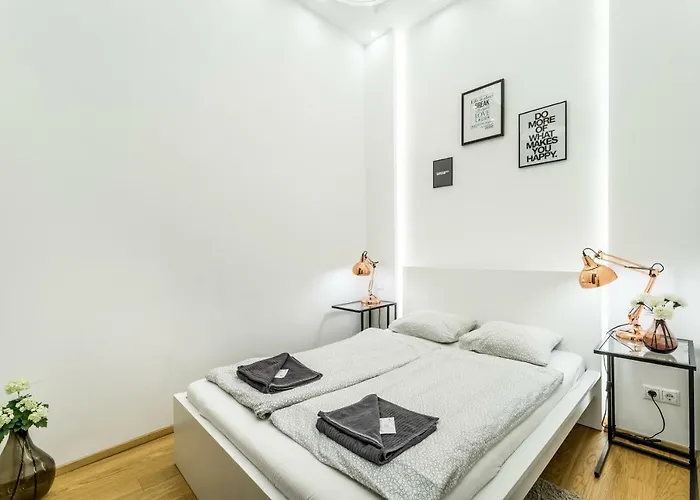 Hello Downtown - Movie Apartment *