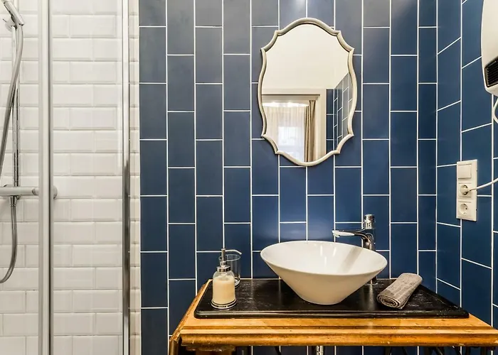 Апартаменты Hello Downtown - Movie