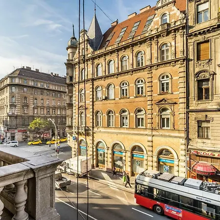 Hello Downtown - Movie Апартаменты *