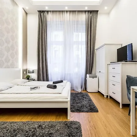Hello Downtown - Movie Appartement