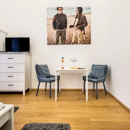 Hello Downtown - Movie *