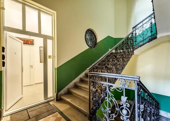 Hello Downtown - Movie Appartement